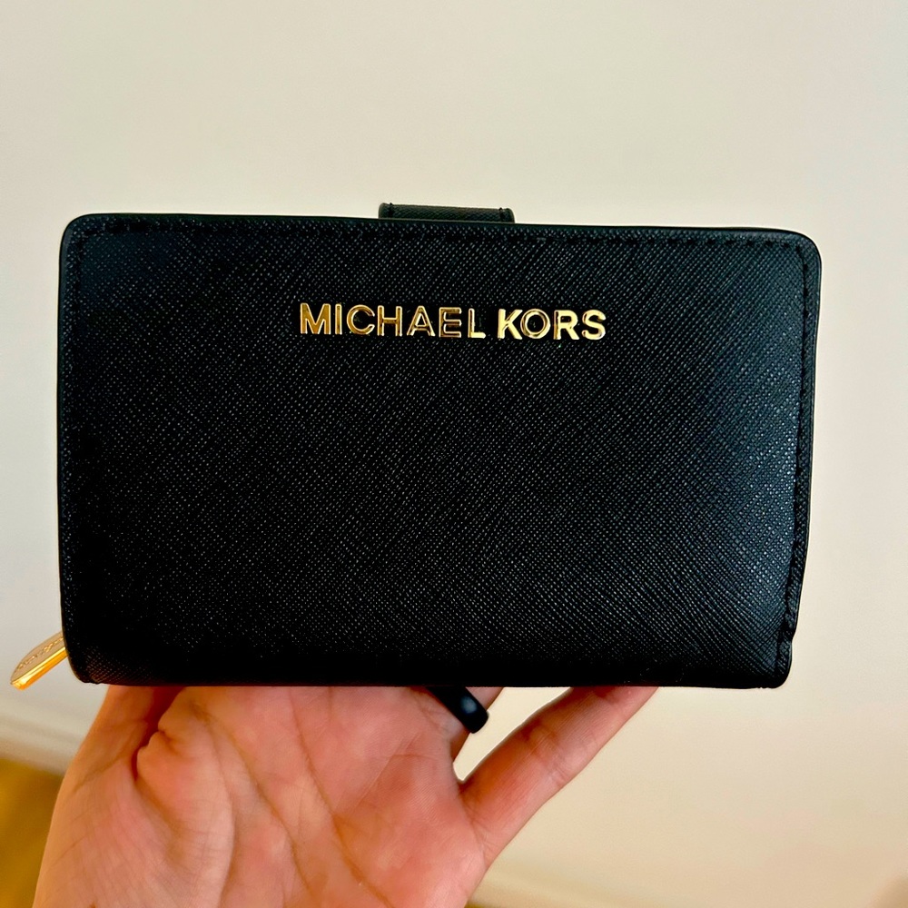 Michael Kors cross grain black leather wallet